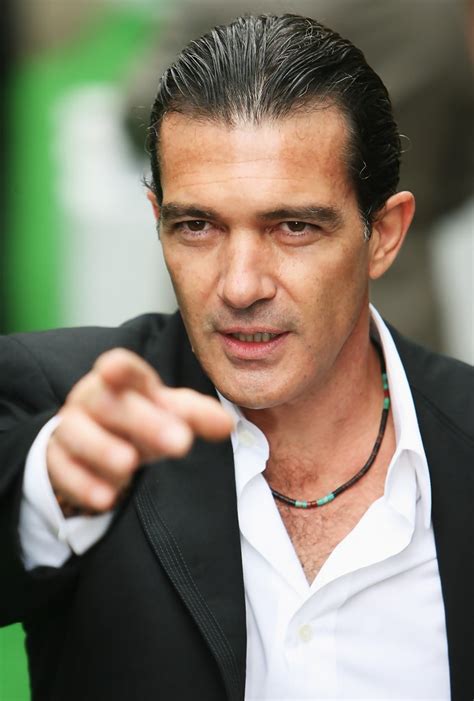 Banderas Images .
